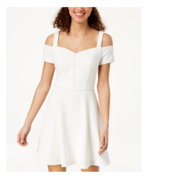 ✨NWT✨EMERALD SUNDAE Juniors' Cold-Shoulder Dress S - Picture 1 of 4